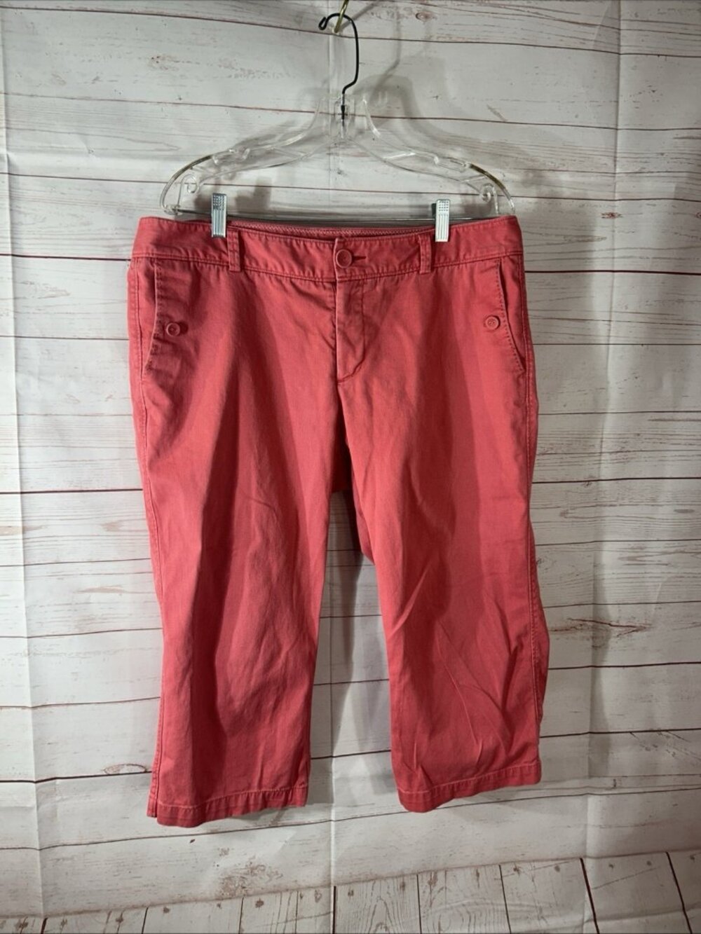 Dockers Cropped Pants Women’s Size 14 Pink coral Capri With pockets & belt loops